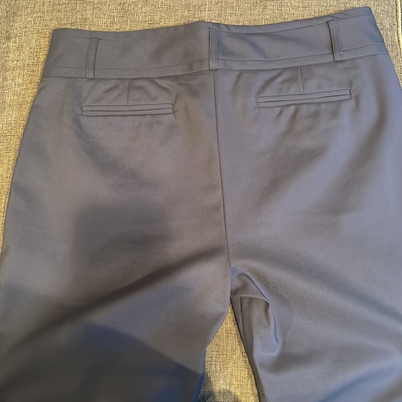 Ivanka trump dark grey skinny leg crop pant . Size 10. Cotton polyester spandex - Picture 4 of 5